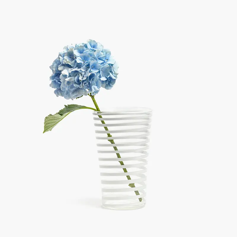 A NASTRO VASE