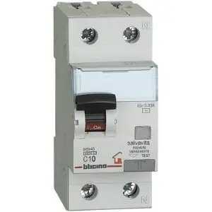 BTICINO GC8813AC10 INTERRUT. MAGNET. DIFFER. AC 1P+N 10A 4,5KA 30MA