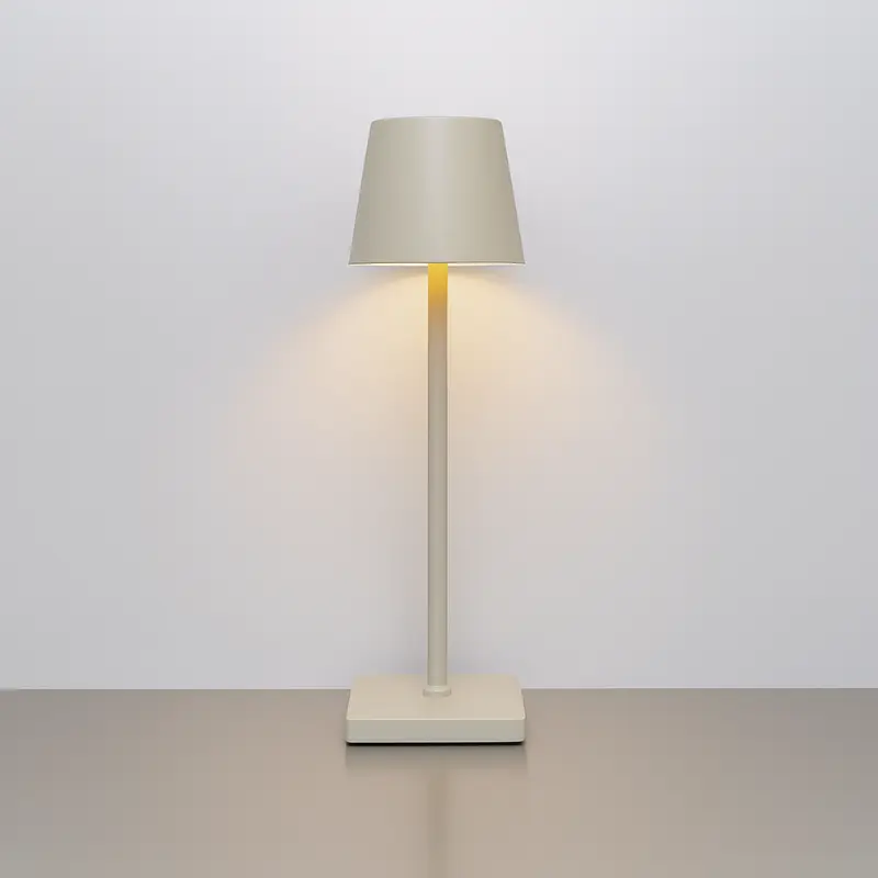 Cuorematto Lampada LED Cono Ricaricabile 39 cm Verde F1120