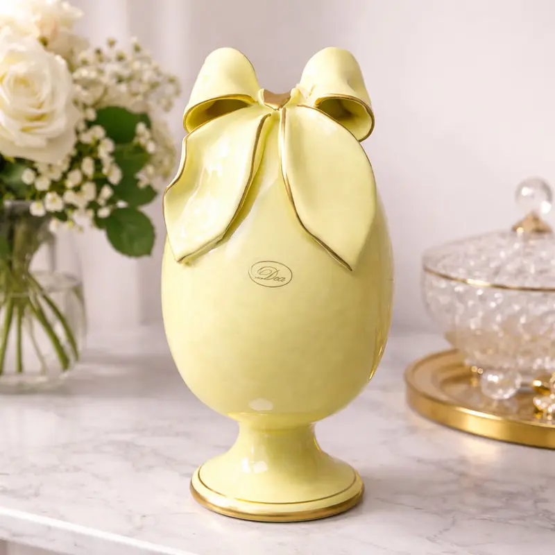 Dea Capodimonte Uovo con Fioccone Oro Giallino 26 cm
