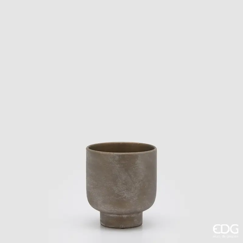 Edg - Vaso Lanzarote in terracotta bronzo con piede | Rohome