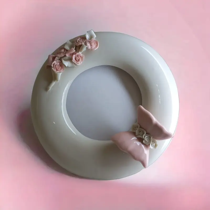 F.lli Majello Cornice Farfalla Rotondo Porcellana 14 cm