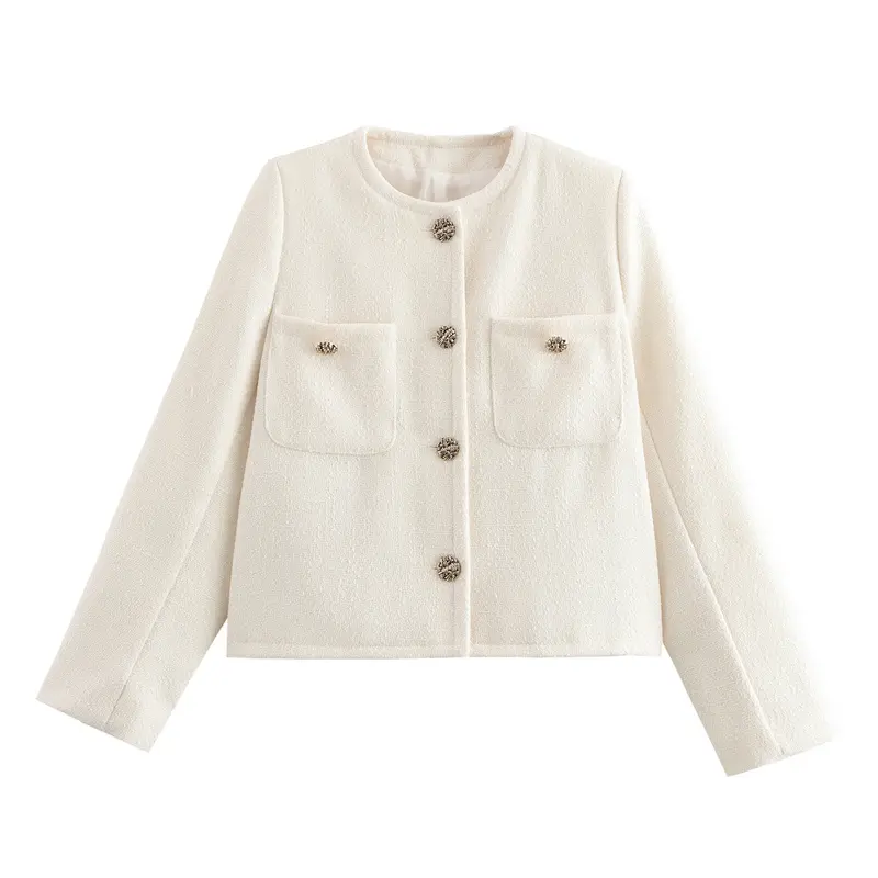 Giacca con bottoni a contrasto stile Chanel