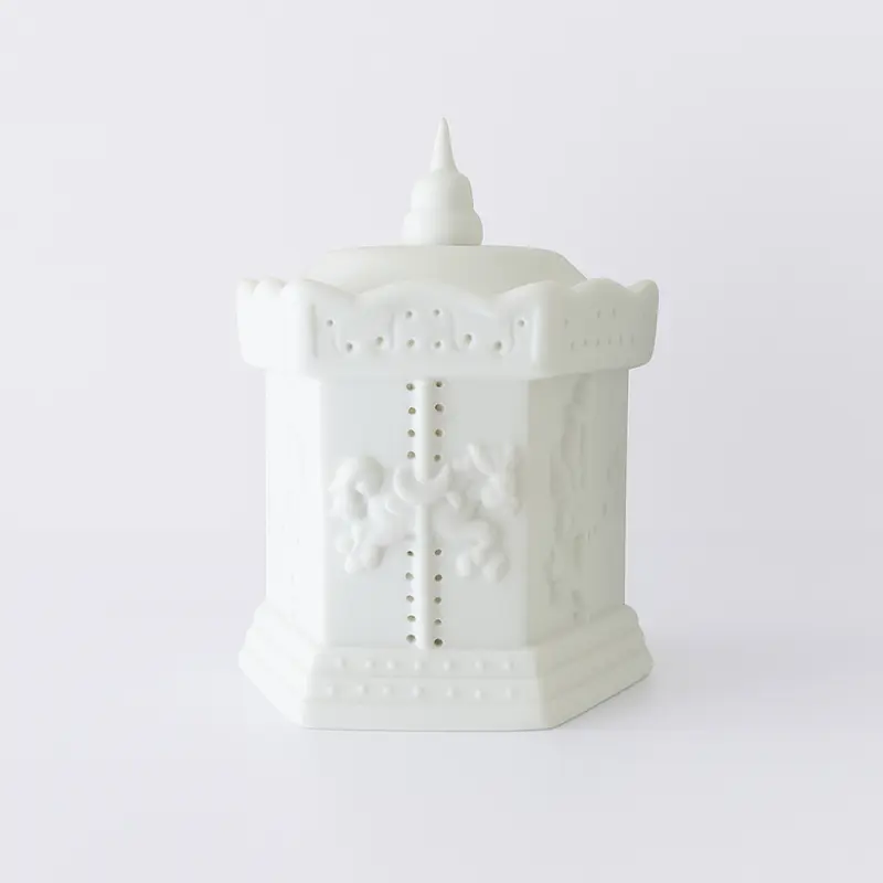 Ilary Queen Giostrina Biscuit Bianco LED H 13x9 cm