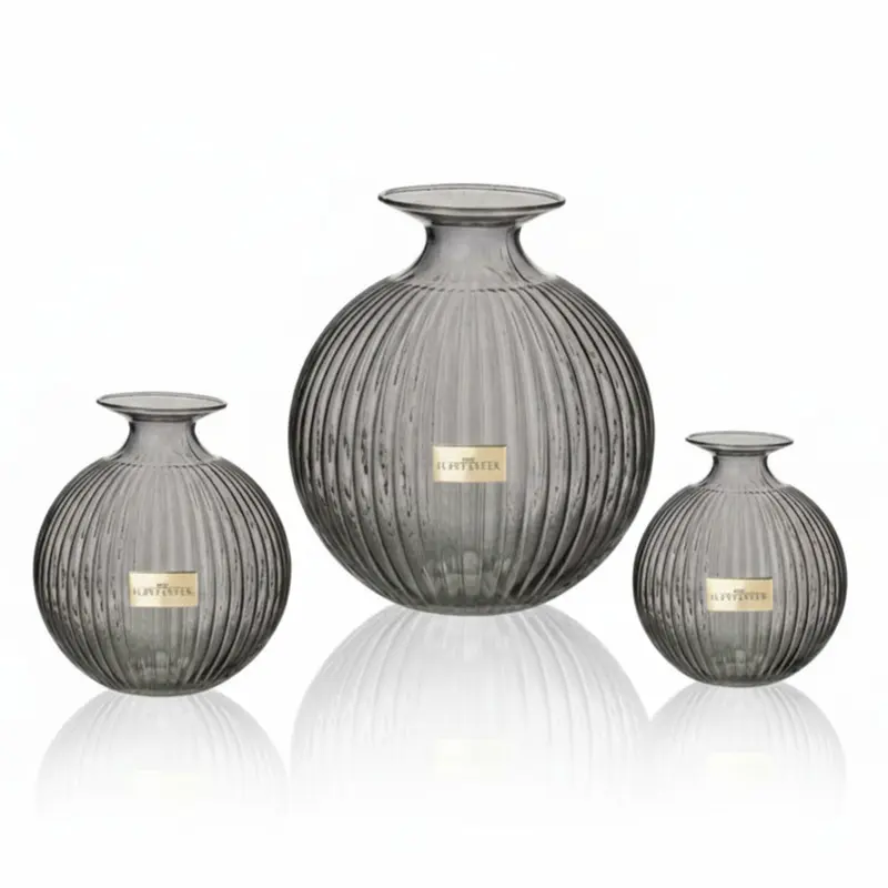 Ilary Queen Vaso a Sfera Fumè in Vetro Design Elegante 23/17/15 cm