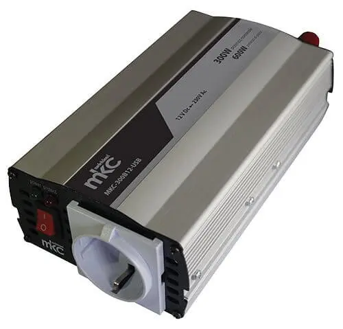 Inverter di Tensione Melchioni 491929502 Soft Start 300W 12V-230V con USB