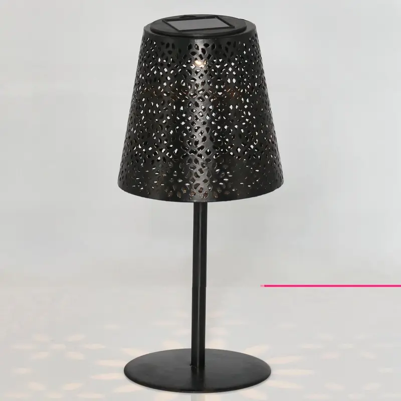 Lampada solare da giardino in metallo | Rohome