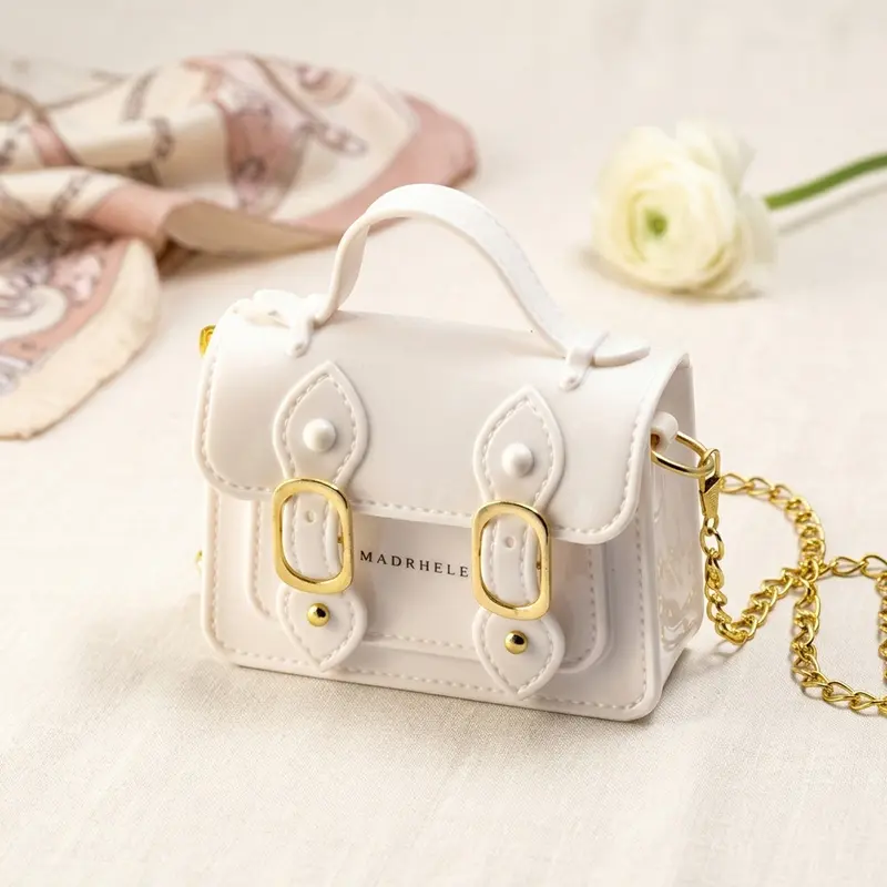 Madrhelen Borsa Lucida con Catena Fashion Bags 12,5x9 cm