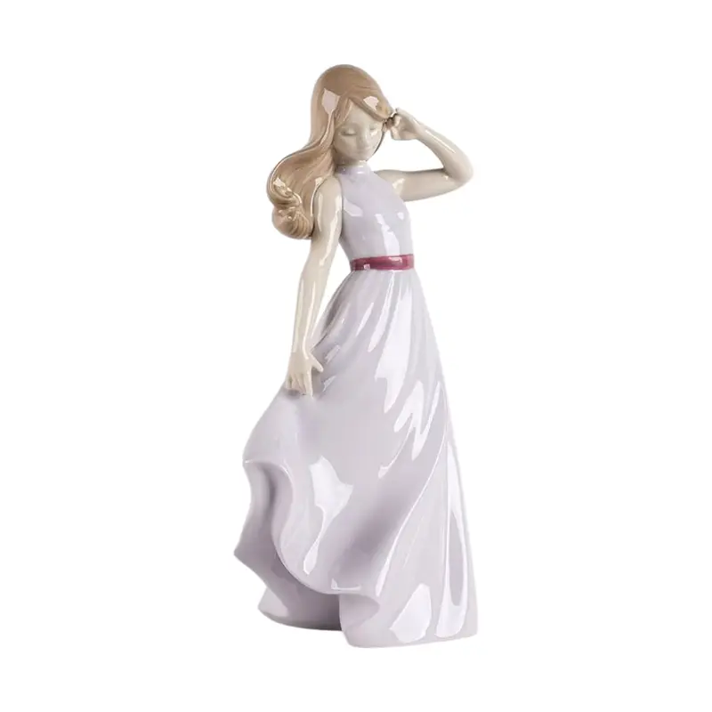 NAO Lladrò Scultura Porcellana Piccola Lady 30x16 cm