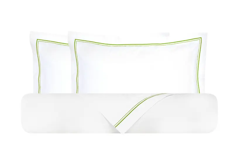 Parure Letto in Percalle di Puro Cotone Bianco con Elegante Ricamo Verde Mela