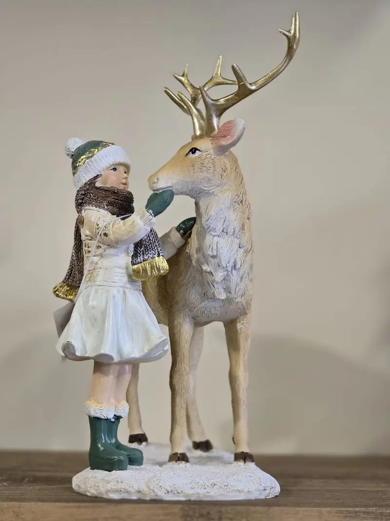 Statuetta decorativa bambina con cervo 17x12x22 cm